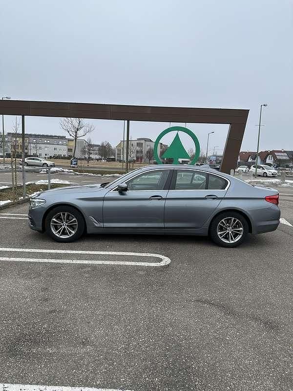 Gebraucht BMW 520 190 PS (139 kW) 2017 Grau Limousine