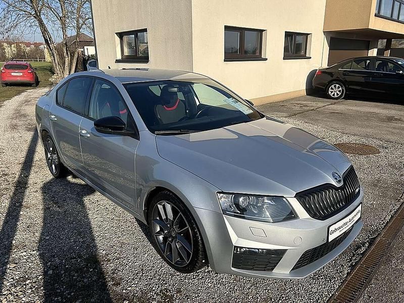 Gebraucht Skoda Octavia RS 184 PS (135 kW) 2016 Silber Kleinwagen