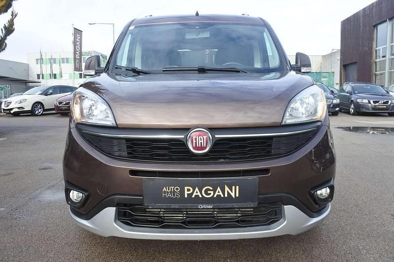 Gebraucht Fiat Doblò Trekking 95 PS (69 kW) 2015 Van / Kleinbus