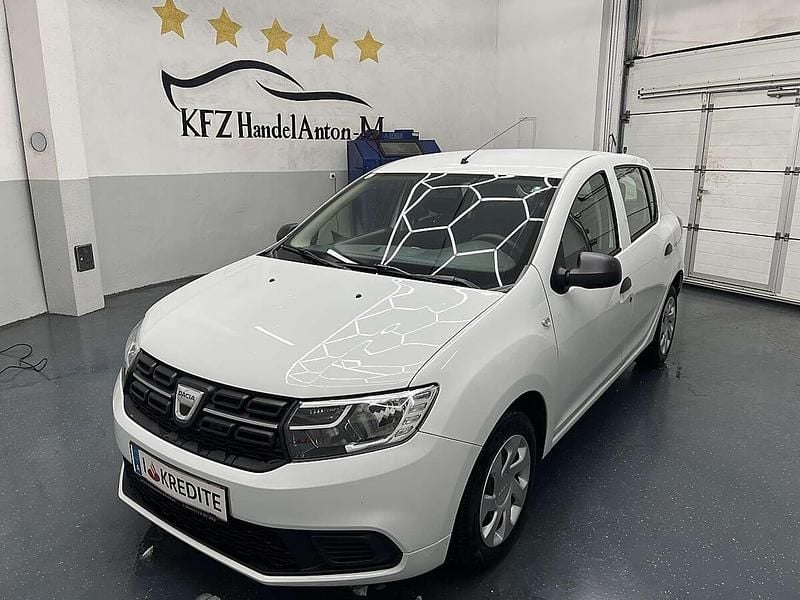 Gebraucht Dacia Sandero 73 PS (53 kW) 2017 Weiß Limousine