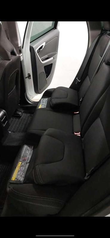 Gebraucht Volvo XC60 Kinetic 190 PS (139 kW) 2016 Weiß SUV