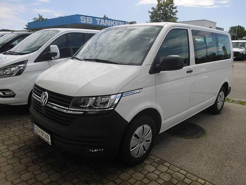 Weiß Gebraucht 2023 VW Caravelle Trendline Van / Kleinbus | € 41.990 (Fairer Preis) - Bild 1/4