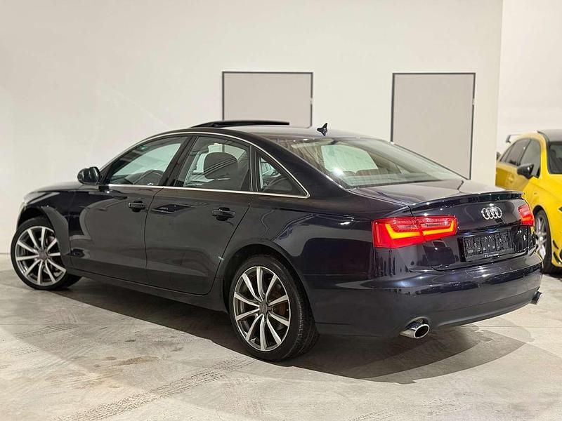 Gebraucht Audi A6 Comfort 204 PS (150 kW) 2012 Blau Limousine
