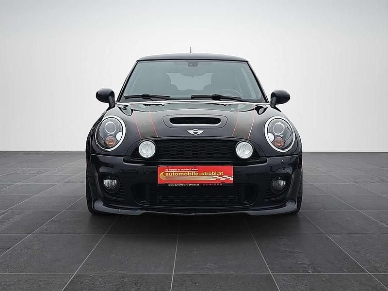 Gebraucht Mini John Cooper Works 211 PS (155 kW) 2011 Schwarz Kleinwagen