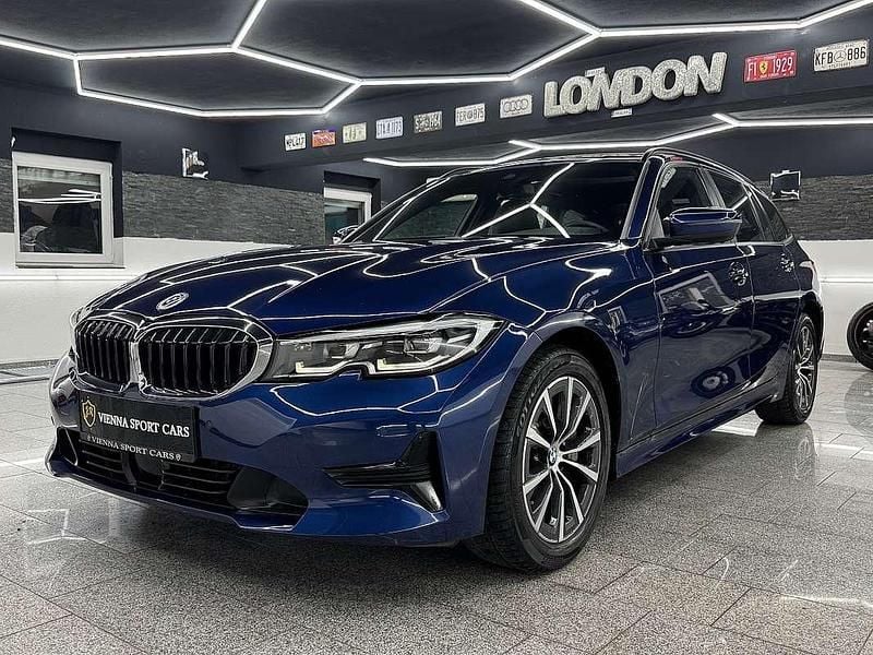 Blau Gebraucht 2020 BMW 330 Sport Line Kombi | € 27.990 (Guter Preis) - Bild 1/4
