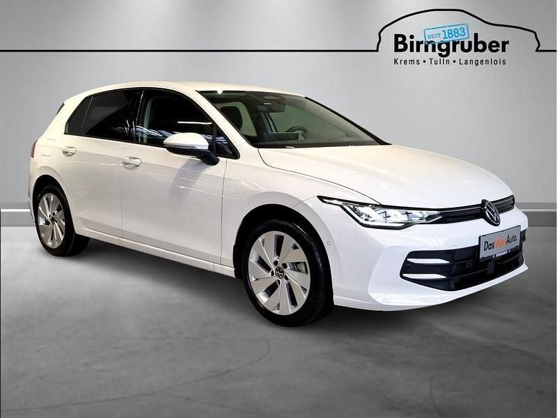 Neu VW Golf VIII 115 PS (84 kW) 2026 Weiss  normal