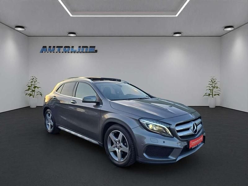 Gebraucht Mercedes GLA200 AMG line 156 PS (114 kW) 2015 Grau SUV