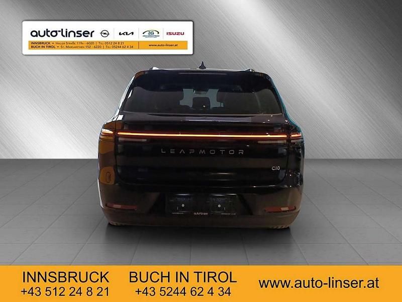 Neu Leapmotor C10 160 kW (218 PS) 2025 Schwarz SUV
