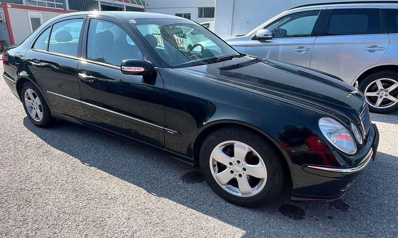 Gebraucht Mercedes E320 Avantgarde 224 PS (164 kW) 2003 Schwarz Limousine