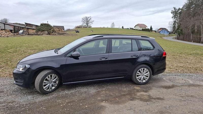Gebraucht VW Golf VII Trendline 105 PS (77 kW) 2014 Kombi