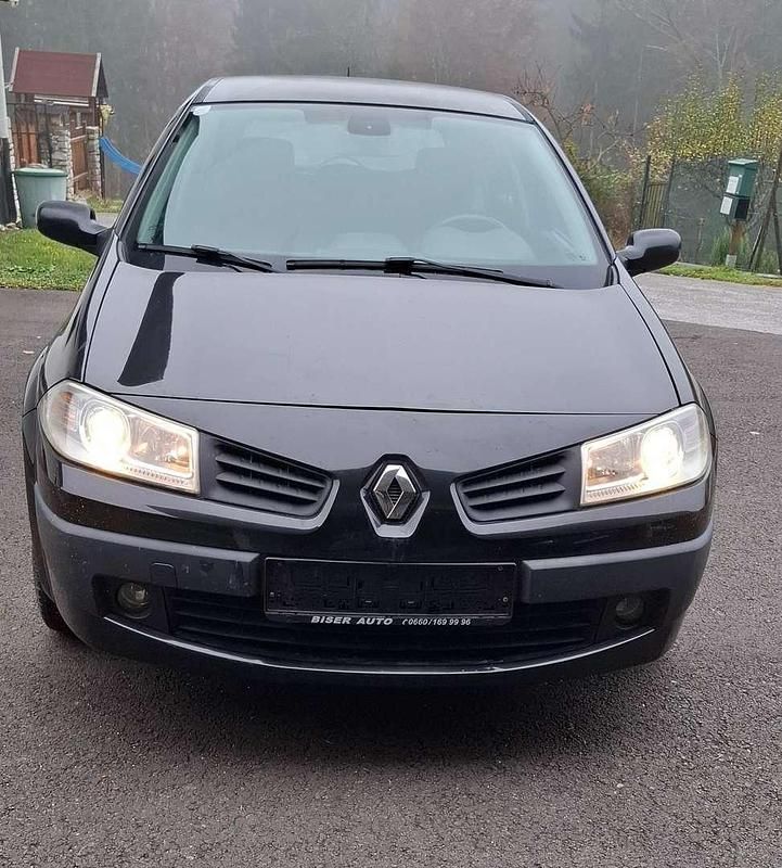 Schwarz Gebraucht 2007 Renault Mégane II Limousine | € 2.800 - Bild 1/4
