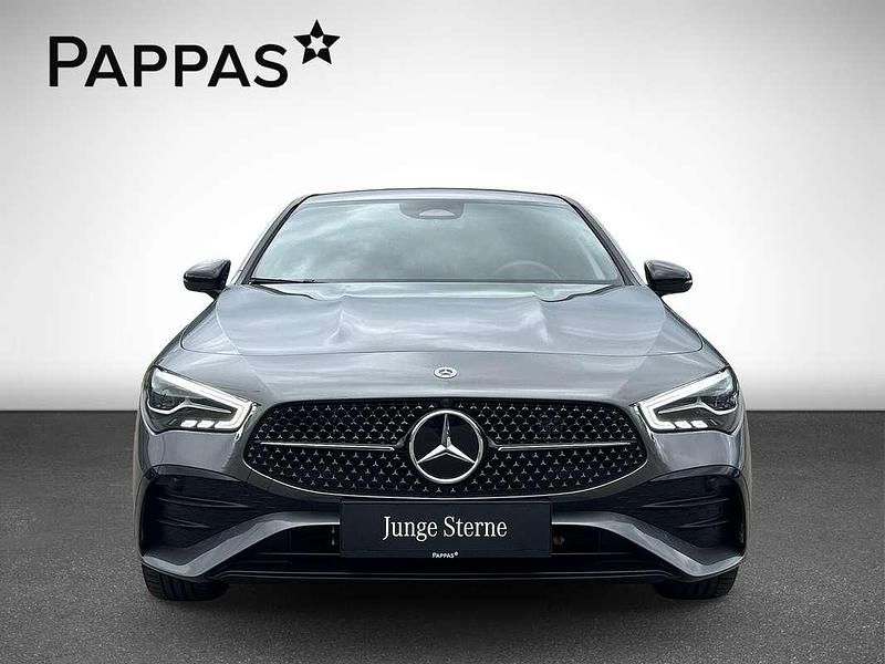 Gebraucht Mercedes CLA250e Shooting Brake AMG 163 PS (119 kW) 2025 Grau Kombi