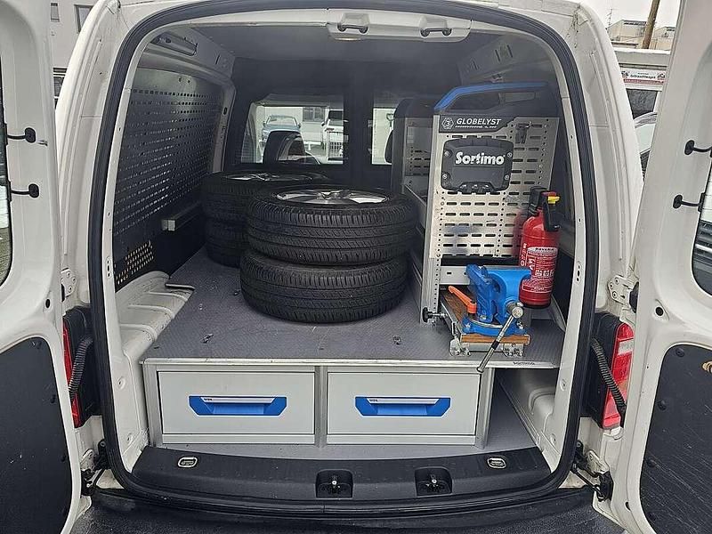 Weiß Gebraucht 2017 VW Caddy Van / Kleinbus | € 17.500 (Fairer Preis) - Bild 1/4