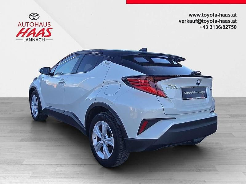 Gebraucht Toyota C-HR 98 PS (72 kW) 2022 Weiß SUV