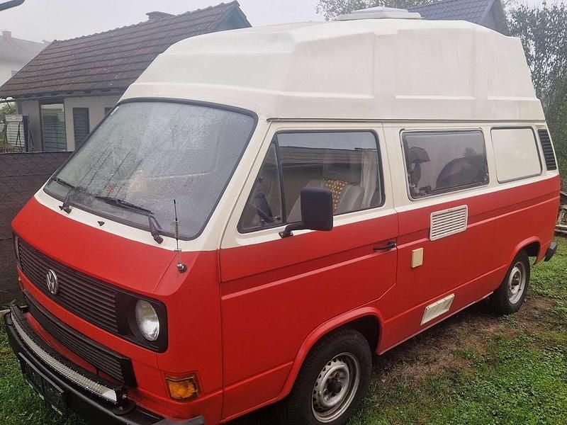Rot Gebraucht 1988 VW Caravelle Van / Kleinbus | € 8.588 - Bild 1/4