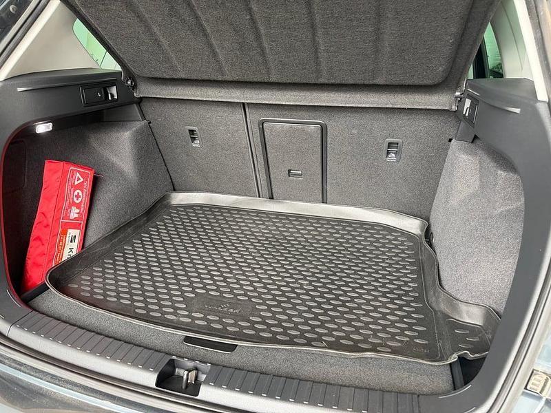 Gebraucht Seat Ateca Xperience 150 PS (110 kW) 2021 Mittelgrau  metallic SUV