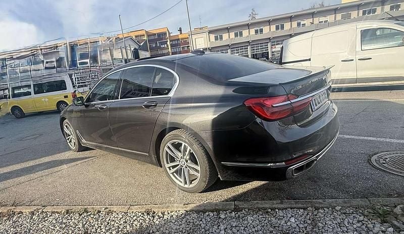 Gebraucht BMW 730 265 PS (194 kW) 2015 Limousine