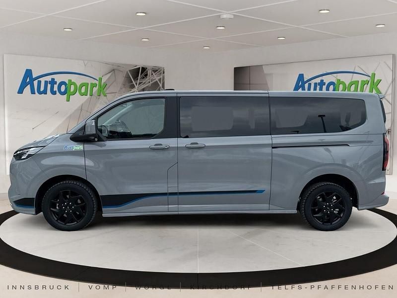 Neu Ford Tourneo Custom Sport 171 PS (125 kW) 2026 Grau Van