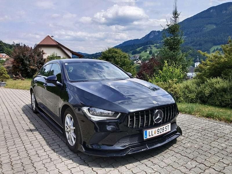 Schwarz Gebraucht 2022 Mercedes CLA180 Shooting Brake Kombi | € 24.990 (Fairer Preis) - Bild 1/4