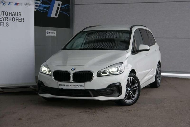 Gebraucht BMW 218 Gran Tourer Sport Line 150 PS (110 kW) 2020 Weiß Van / Kleinbus
