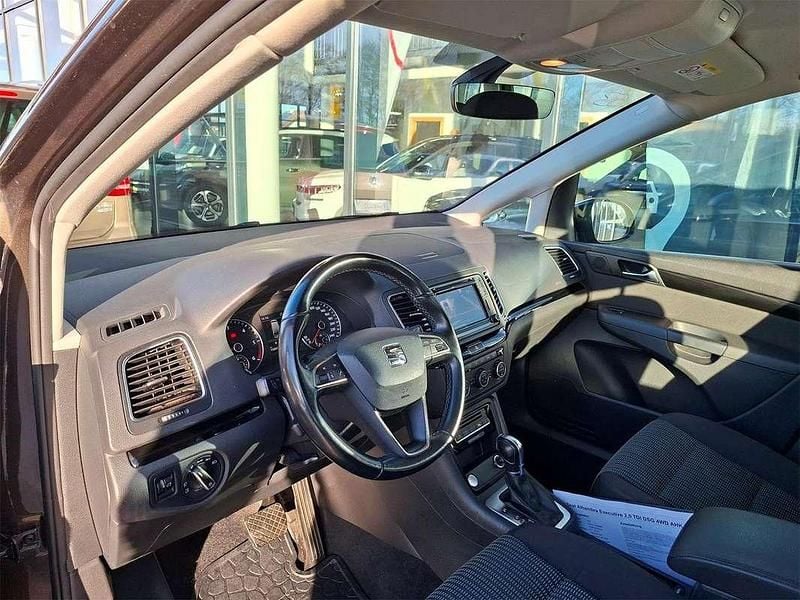 Gebraucht Seat Alhambra 184 PS (135 kW) 2018 Braun Van / Kleinbus