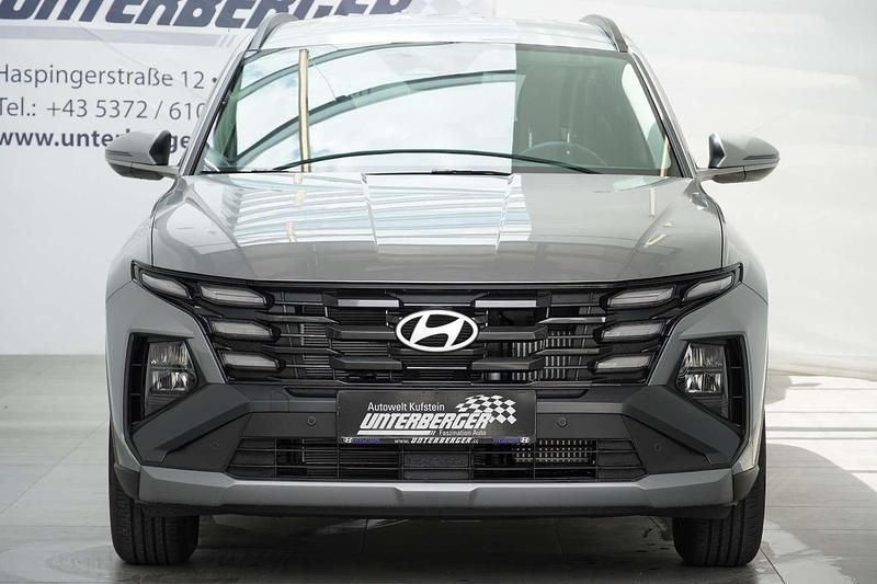 Neu Hyundai Tucson 160 PS (117 kW) 2025 Silber SUV