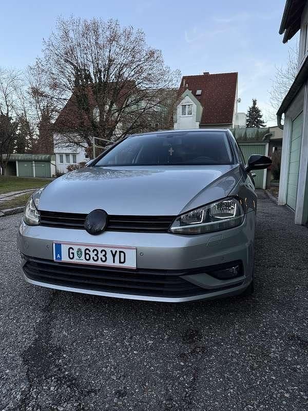 Gebraucht 2017 VW Golf VII Limousine | € 10.400 - Bild 1/4