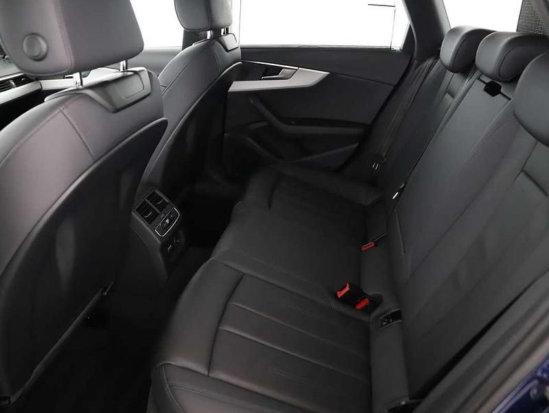 Gebraucht Audi A4 S-Line 204 PS (150 kW) 2022 Blau Kombi