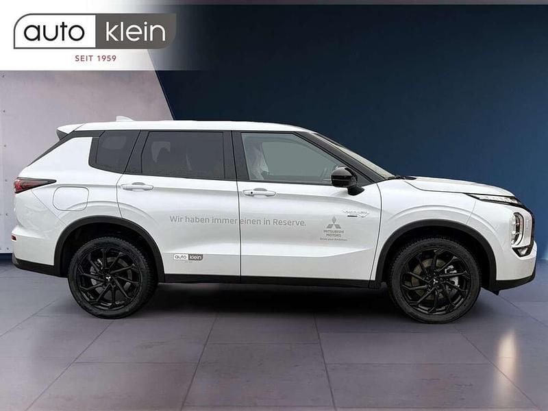 Gebraucht Mitsubishi Outlander P-HEV Invite 306 PS (225 kW) 2025 Weiß SUV