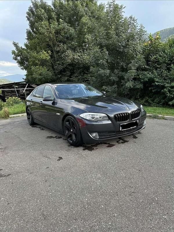 Gebraucht BMW 520 184 PS (135 kW) 2012 Limousine