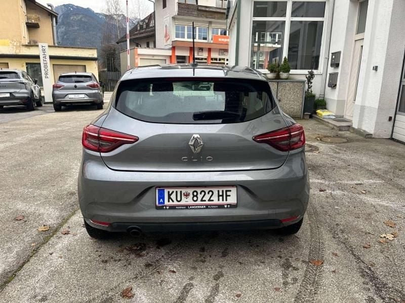 Gebraucht Renault Clio V SE 67 PS (49 kW) 2023 Schwarz Limousine