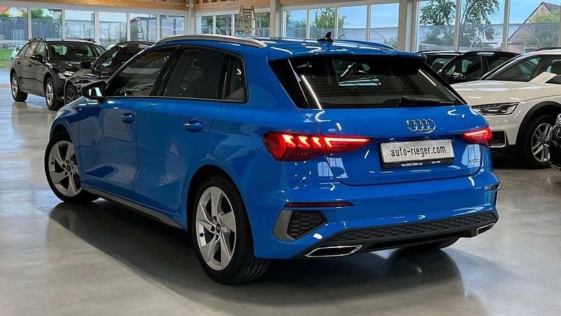 Gebraucht Audi A3 S-Line 200 PS (147 kW) 2022 Blau Limousine