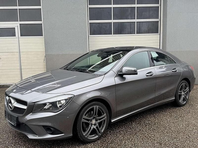 Gebraucht Mercedes CLA180 122 PS (89 kW) 2015 Grau Limousine