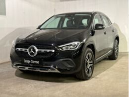 Mercedes GLA220