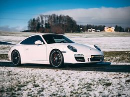 Porsche 911 Carrera GTS