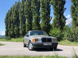 Mercedes E300