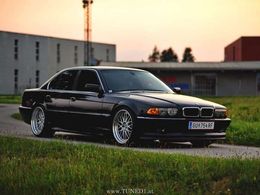 BMW 730