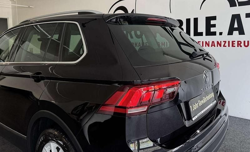 Gebraucht VW Tiguan Life 150 PS (110 kW) 2021 Schwarz SUV