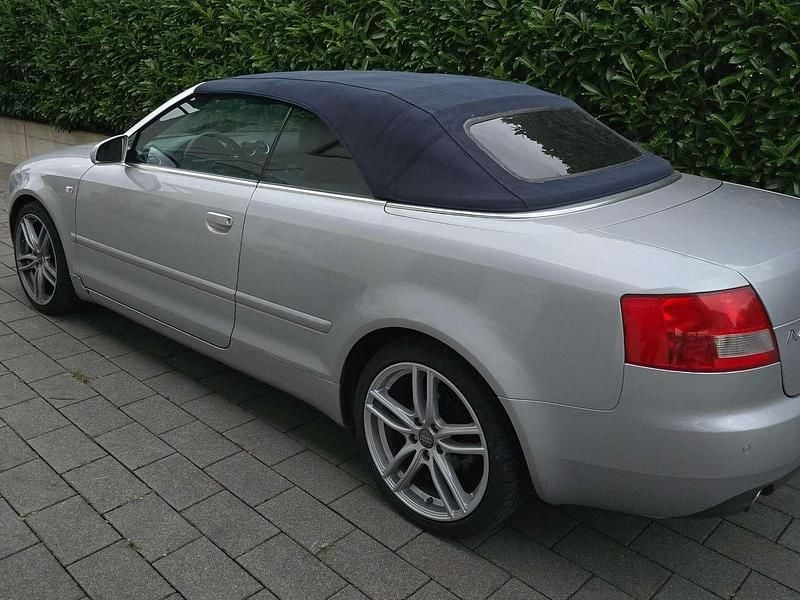 Gebraucht Audi A4 Cabriolet 170 PS (125 kW) 2002 Silber Cabrio