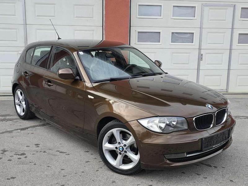 Gebraucht BMW 118 143 PS (105 kW) 2010 Braun Kleinwagen
