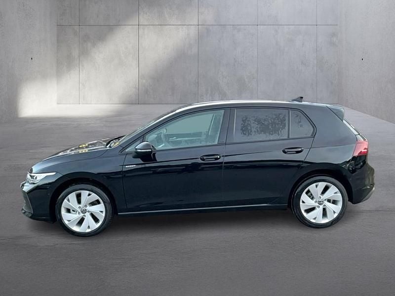 Neu VW Golf VIII 115 PS (84 kW) 2026 Mittelgrau  metallic Limousine