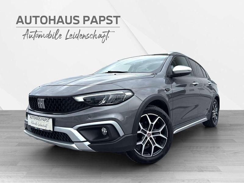 Grau Gebraucht 2021 Fiat Tipo Cross Limousine | € 13.896 (Etwas zu teuer) - Bild 1/4