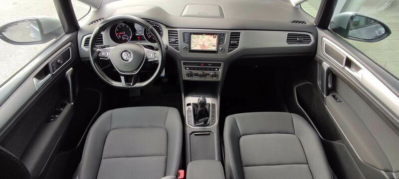 Gebraucht VW Golf Sportsvan Comfortline 110 PS (80 kW) 2017 Van / Kleinbus