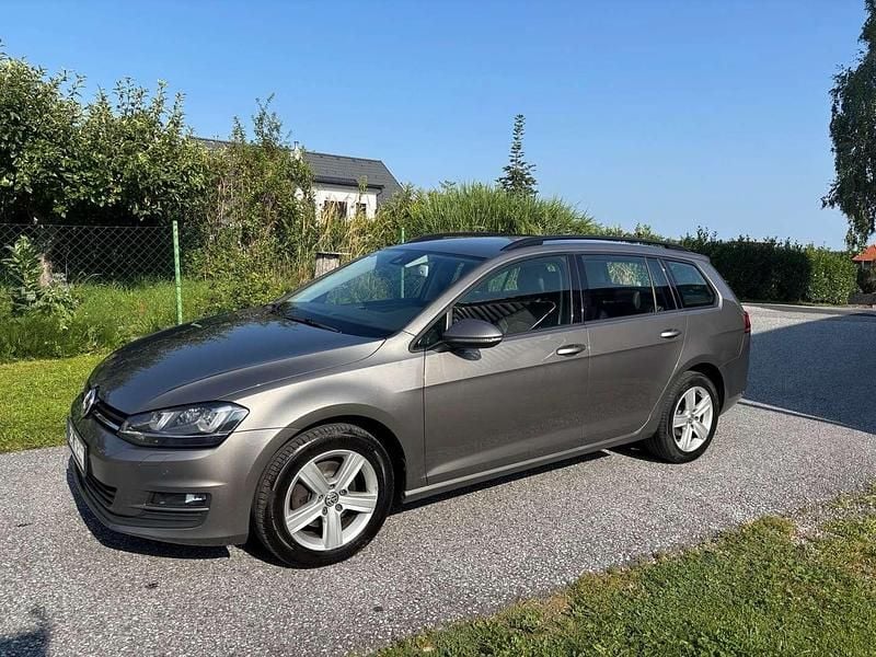 Grau Gebraucht 2016 VW Golf VII Comfortline Kombi | € 9.500 (Fairer Preis) - Bild 1/4
