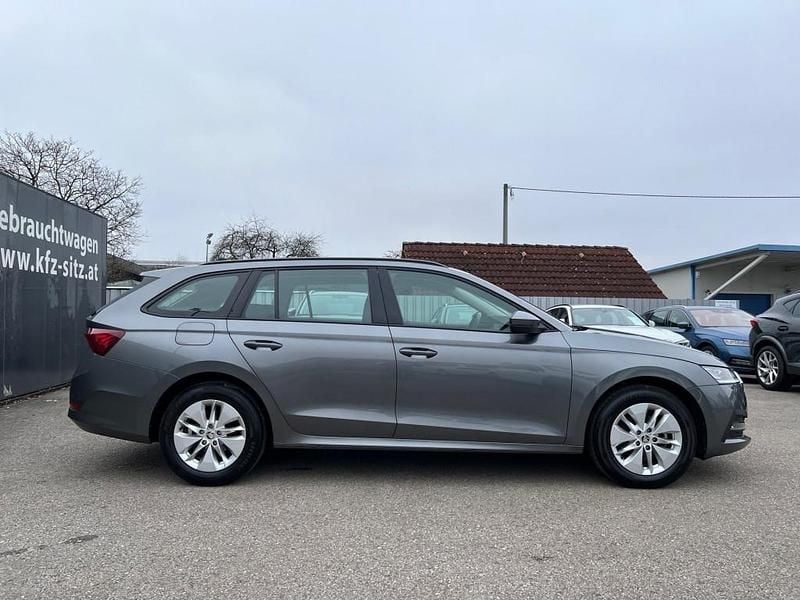 Gebraucht Skoda Octavia 150 PS (110 kW) 2022 Grau Kombi