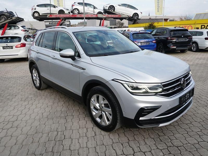 Gebraucht VW Tiguan 150 PS (110 kW) 2023 Silber SUV