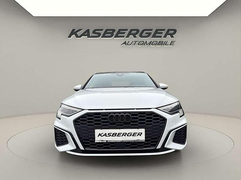 Gebraucht Audi A3 S-Line 150 PS (110 kW) 2024 Weiß Limousine