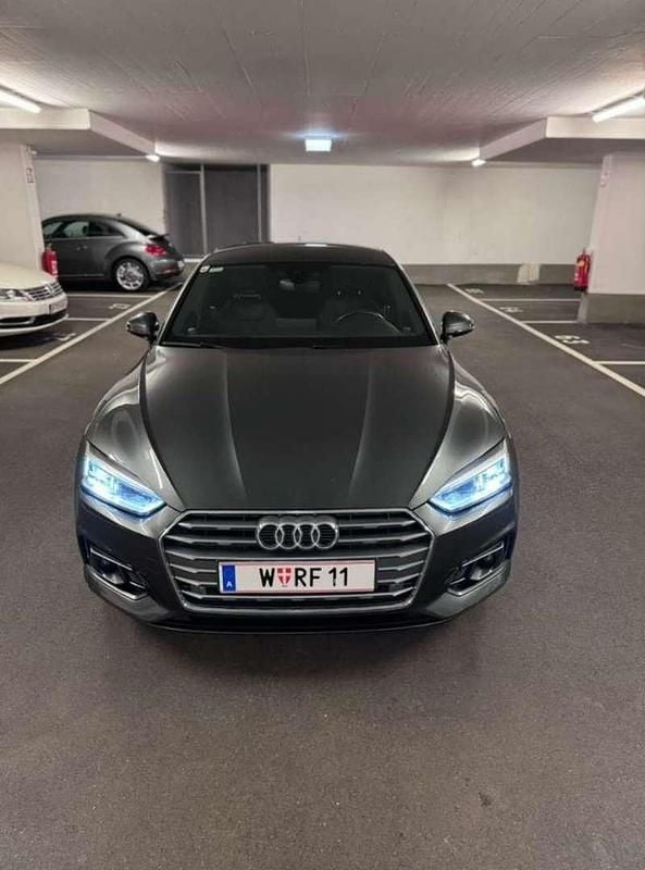 Gebraucht Audi A5 Sportback Sport 190 PS (139 kW) 2019 Grau Kleinwagen