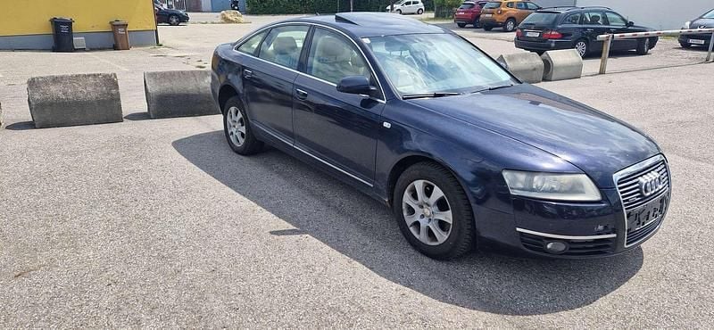 Gebraucht Audi A6 Comfort 224 PS (164 kW) 2005 Blau Limousine