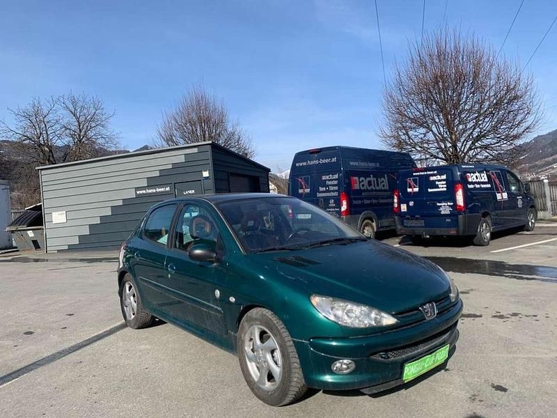 Gebraucht Peugeot 206 Roland Garros 90 PS (66 kW) 2003 Grün Limousine
